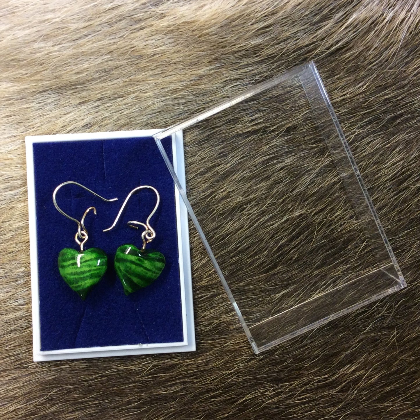 207eK Korvakorut, sydän vihreä