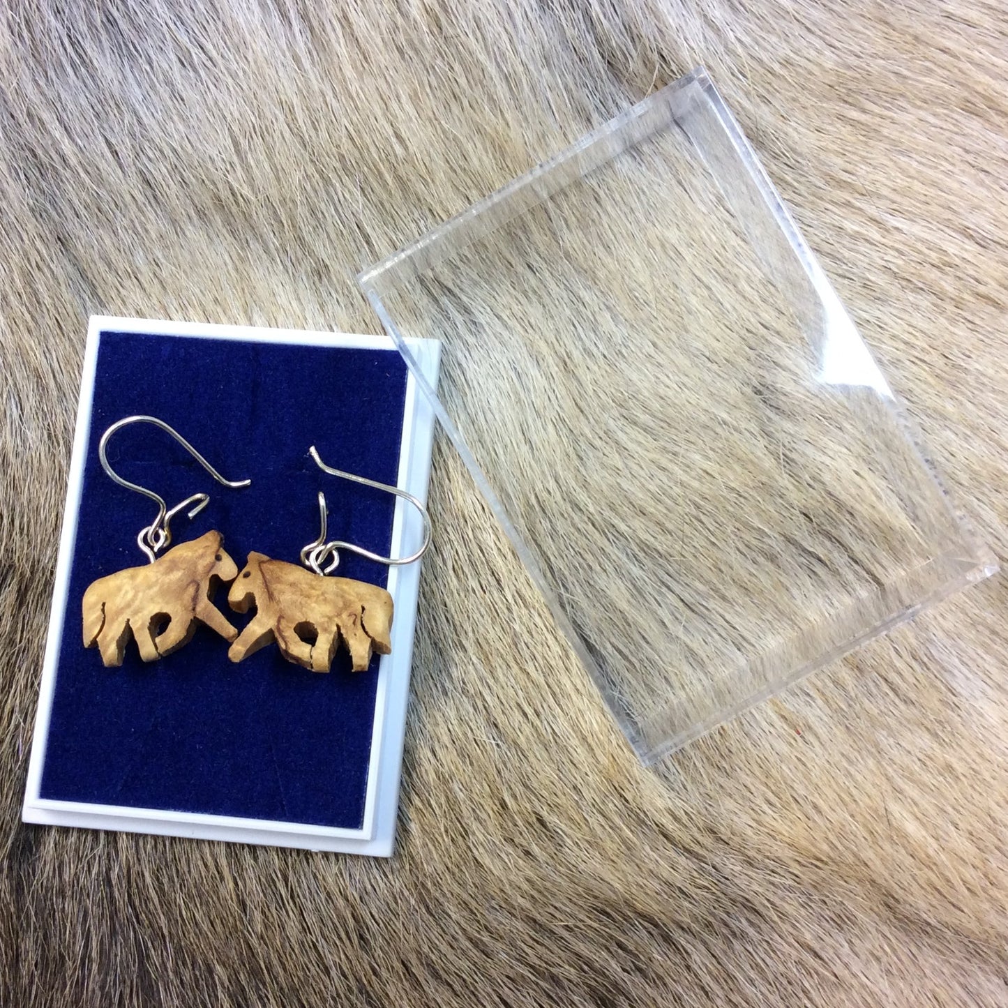 231K Korvakorut, hevonen