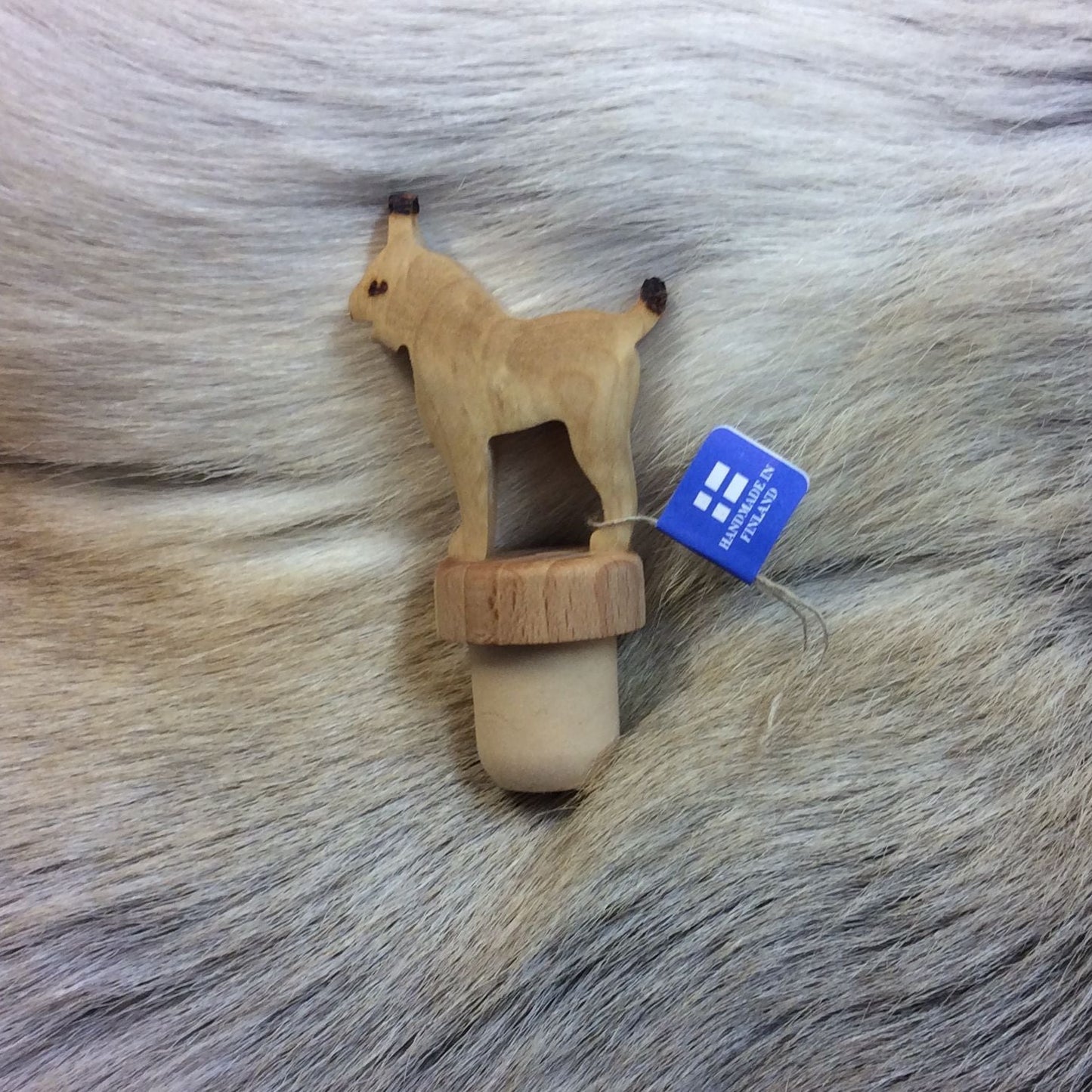 2381 Pullonkorkki, Ilves