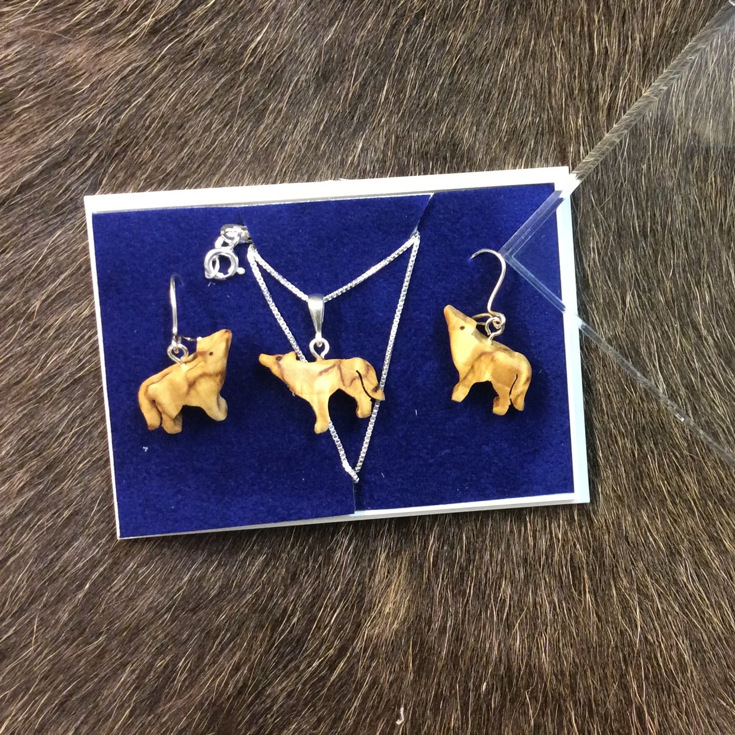 Jewelry set, Wolf