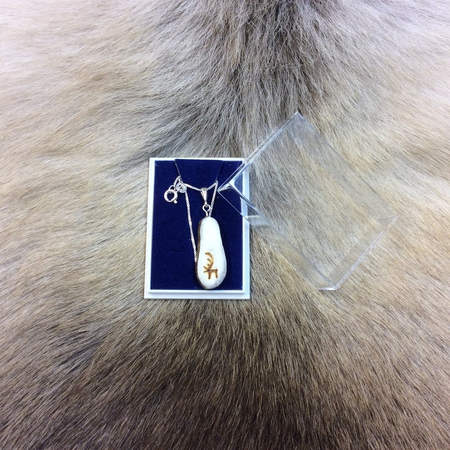 Pendant (reindeer antler)