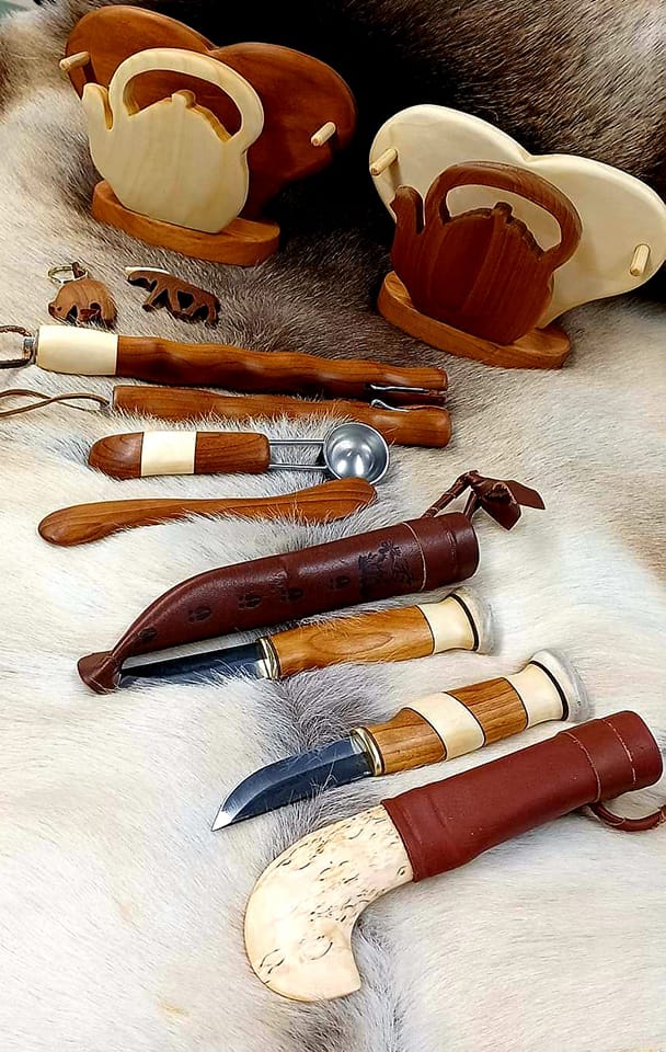 Wood Jewel  High-quality, handmade knives and other Lapland souvenirs